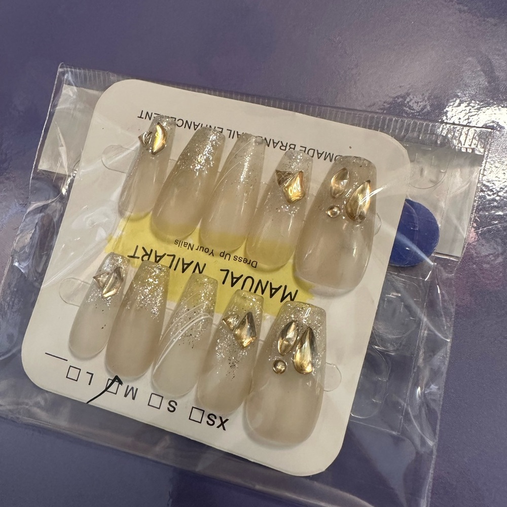 Handmade Gold & Silver Press-On Nails (Size Medium, 10 Nails)